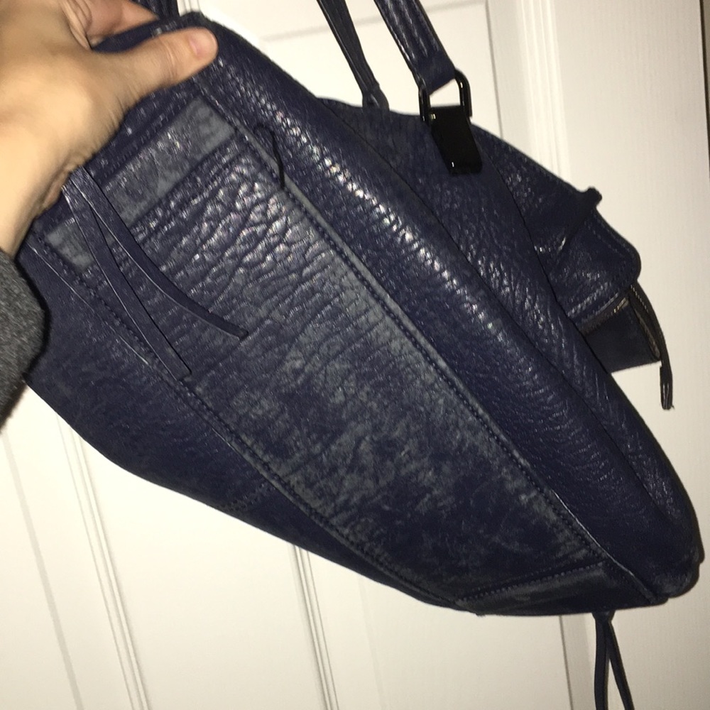Navy Blue Vince Camuto with dust bag - Picture 4 of 7